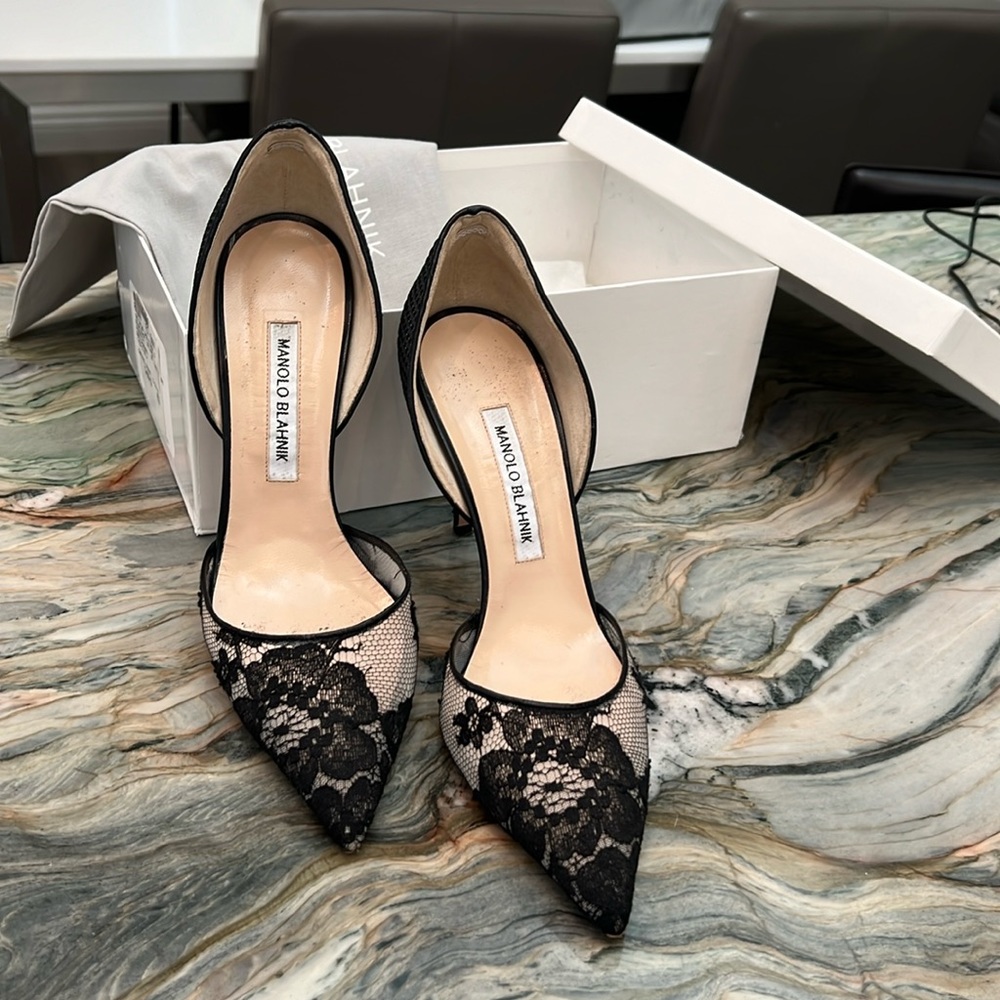 Manolo Blahnik Taylor Lace Fishnet Pumps